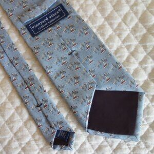 VINEYARD VINES Blue / Bridges / Sailboats Custom Collection U.S.A. Silk Tie
